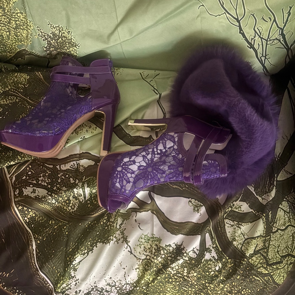 No name brand but hella cute